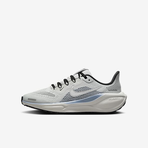 Girls Grey Shoes. Nike